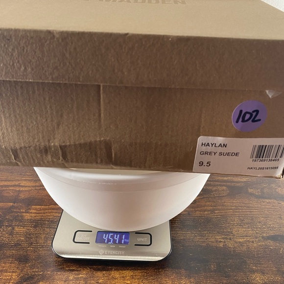 Listing for Steve Madden HAYLAN Grey Suede Boots (Size 9.5) - Picture 9 of 9